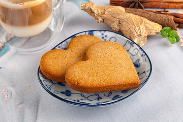 Sweet ginger cookies for snack