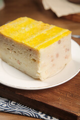 Macheng Hubei Traditional Handmade Steamed Cake with Golden Topping Chinese Specialty Dessert