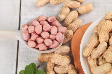Fresh Shandong Farm Peanuts with Skin and Shelled Nuts in Wooden Bowls
