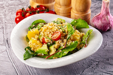 Bilgur tabuleh salad with vegetables