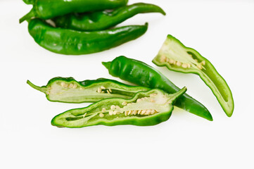 カットした万願寺とうがらし