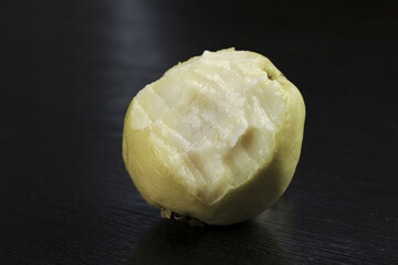 Fresh White Guava Fruit Half with Heart Pattern - Guangxi Tropical Fruit