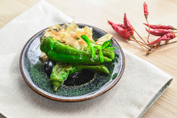万願寺とうがらしの焼き浸し
