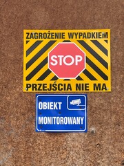 Tablica ostrzegawcza  © Maciej G. Szling