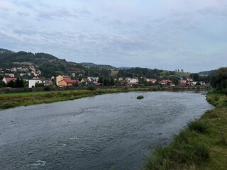 Obraz premium Muszyna rzeka Poprad 