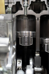 精密に作られたエンジンパーツ