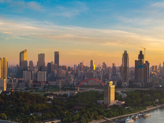 Fototapeta premium Wuhan Summer City Skyline Sunrise Scenery