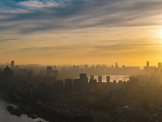 Fototapeta premium Wuhan Summer City Skyline Sunrise Scenery