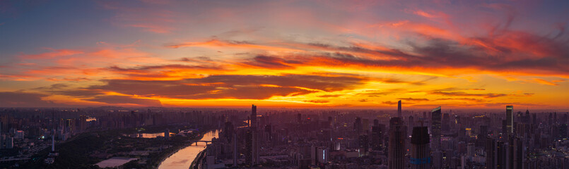 Obraz premium Wuhan Summer City Skyline Sunrise Scenery