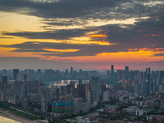 Fototapeta premium Wuhan Summer City Skyline Sunrise Scenery