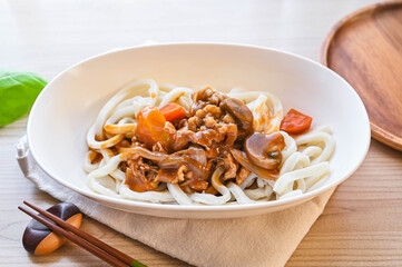 ビーフシチューうどん