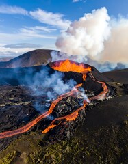 Obraz premium Volcanic eruption, lava flows