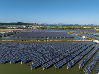 Fototapeta premium aerial view solar power station on water