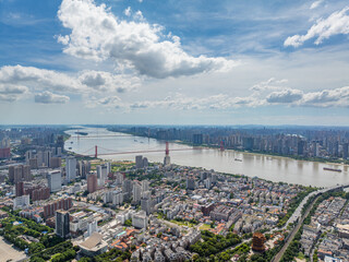 Fototapeta premium Wuhan city landmark skyline scenery