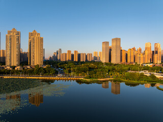 Obraz premium Wuhan city landmark skyline scenery