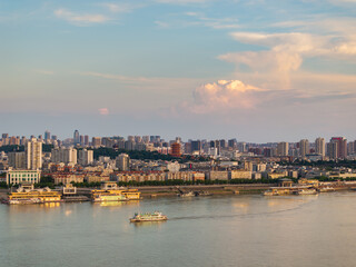 Fototapeta premium Wuhan city landmark skyline scenery