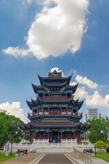 Fototapeta premium Wuhan city landmark skyline scenery
