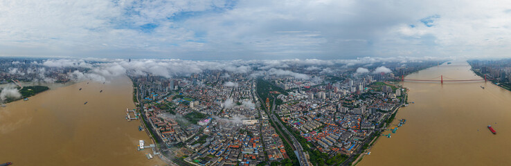 Obraz premium Wuhan city landmark skyline scenery