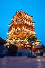 Naklejka premium Ancient architectural pavilion night view at Kaifeng Kaifeng Mansion scenic area, China