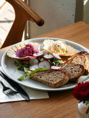 Forshmak appetizer with bread