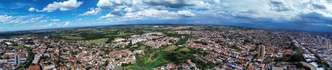 Fototapeta premium Urbano e Rural