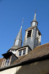 Clocher de l'Abbaye-Saint-Nicolas et de l'église à Verneuil sur Avre dans l'Eure.