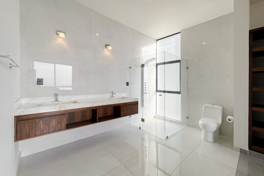 Modern bathroom interior, elegant bathroom Guadalajara, Jalisco, Mexico, June 24, 2024.