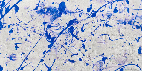 A Backdrop of Vibrant Colors, Texture, and Gold Elements
