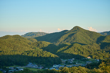 西谷の森公園展望台から見る北摂の山並み