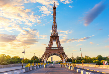 Fototapeta premium Eiffel Tower main close view, symbol of Paris, sunset light