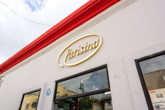 Facade of the Mexican textile store Parisina in Guadalajara, Jalisco, Mexico. October 2, 2024. 