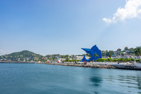 Downtown of manzanillo colima with its monumental sculpture of the blue sailfish. marlin, Manzanillo, Colima, Mexico, November 2, 2024. Enrique Carbajal Gonz&aacute;lez, Sebasti&aacute;n.