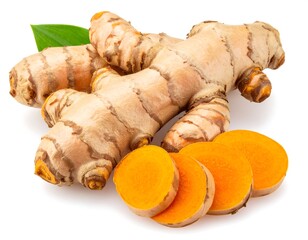Turmeric root and slices