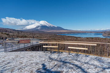 山梨県 山中湖明神山パノラマ台から見る富士山