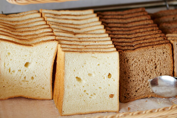 slices of bread on a plate