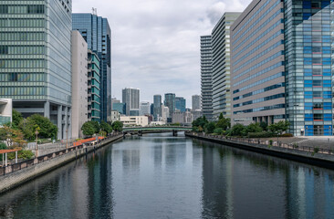 東京芝浦　運河のある風景