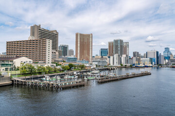 東京芝浦　運河のある風景