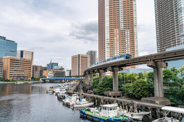 東京芝浦　運河のある風景