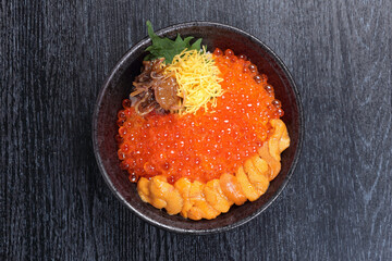ウニといくらの丼