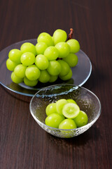 シャインマスカット　Shine Muscat (Green Seedless Grapes)
