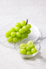 シャインマスカット　Shine Muscat (Green Seedless Grapes)