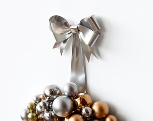 Christmas Baubel Wreath