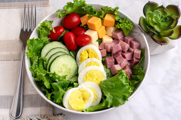 fresh chef salad  with diced ham