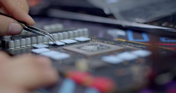 Remove the old silicone.The new silicone improves heat dissipation.The silicone is a sheet type.