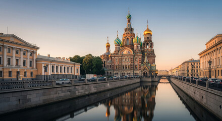 Obraz premium Church of the Savior on Spilled Blood at sunset in Saint Petersburg, Russia.