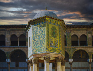The Umayyad Mosque in Damascus – Historical Islamic Architecture High-resolution image of the Umayyad Mosque (جامع بني أمية الكبير) in Damascus, Syria – one of the oldest and most significant monument