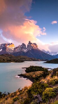 Mountain lake sunrise (1)