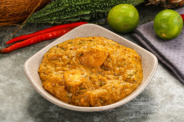 Indian cuisne - Chicken massala with sauce