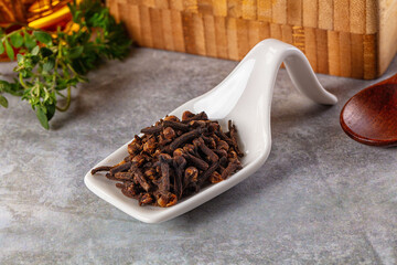 Dry cloves buds aromatic flavor