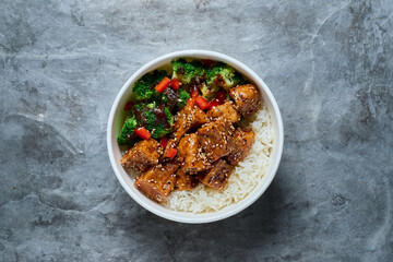 Fried Tofu with Sesame, Broccoli, Bell Peppers and Rice